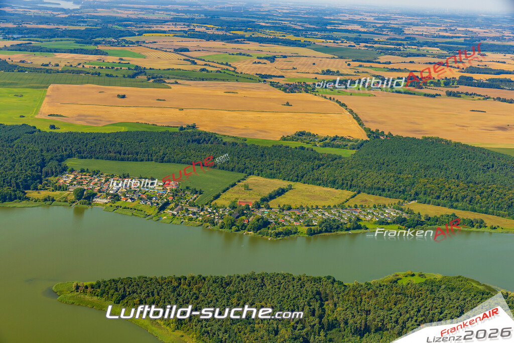 Zurow Bild- Das Luftbild wurde 2025 vom UL-Flugzeug heraus erstellt ( keine Drohne bzw. Drohnenaufnahme ) - Hochauflösende Luftaufnahme -Nicht vergleichbar mit Google Maps oder Satelittenbilder- Die Geschenkidee !Mit Lizenz und Bildrechte bestellbar - CC