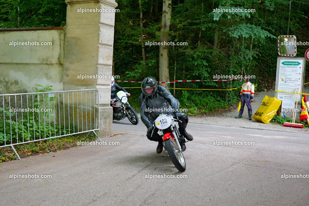 P1014921 | Erleben Sie atemberaubende, hochqualitative Fotos Ihrer Fahrt entlang der malerischen Alpenstraßen. Besuchen Sie alpineshots.com, um professionelle Aufnahmen Ihrer unvergesslichen Reise zu finden und zu kaufen - Realisiert mit Pictrs.com