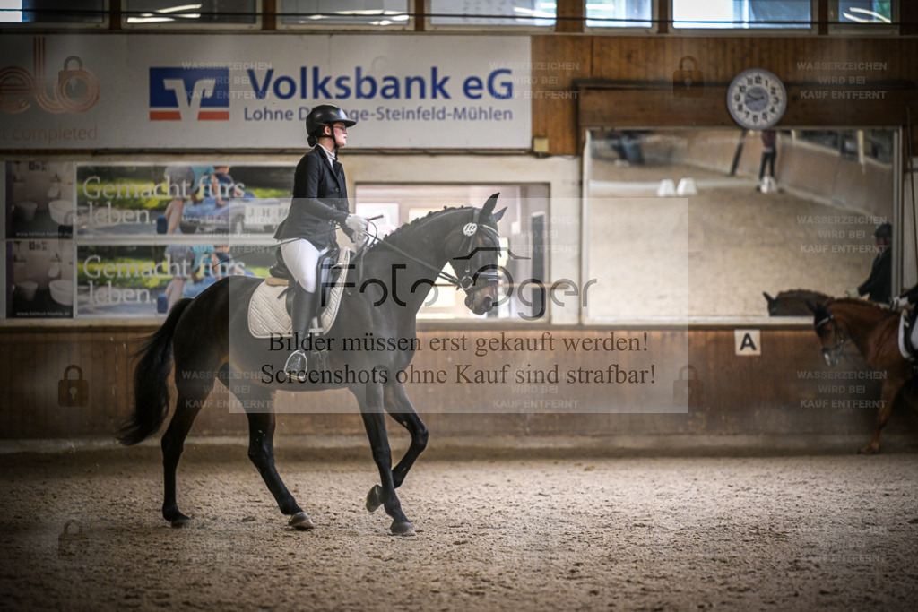 DOS_0522 | Entdecke hochwertige Reitturnierfotos von Foto Oger. Professionell, emotional und authentisch – jetzt Lieblingsmomente im Shop bestellen. - Realisiert mit Pictrs.com