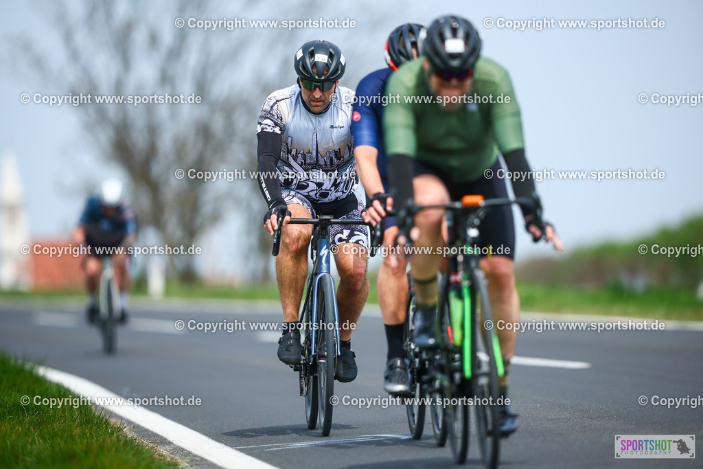 134_TRA56245 | Neusiedlersee Radmarathon 2026@sportshot_your_pictrs #yourpictures#roadtowm2029 #nrm #neusiedlerseeradmarathon #neusiedlersee #neusiedlerseetourismus #burgenland #mörbisch #nrm26 #burgenlandtourismus #voglundco #poweredbyburgenlandtourismus #radsport #rad #marathon #ucigranfondo #visitburgenland #ucigranfondoworldseries