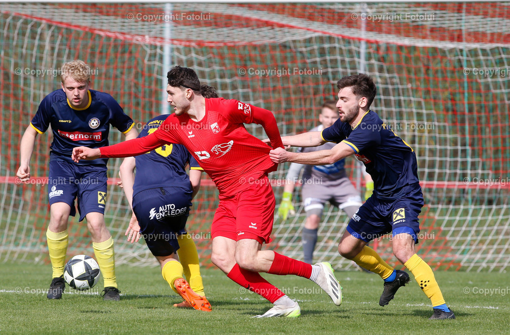 A_LUI_05052025_11 | SPORT,FUSSBALL LL.OST 05.04.2025 IM BILD:FINN RUDLE  (OEDT1B)- JULIAN AIGLSDORFER ,ALEXANDER WOEGERBAUER (PUTZLEINSDORF) FOTO:  FOTOLUI
