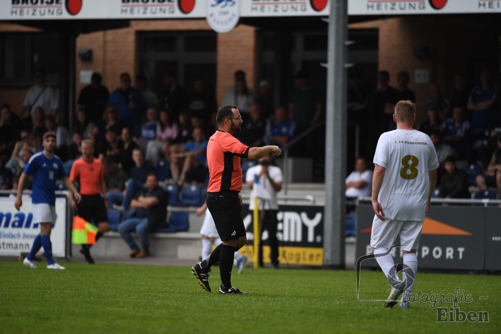 1. FC Nordenham-SV GOTANO | Kreispokal Finale Jade-Weser-Hunte 1. Mannschaften; 1.FC Nordenham (weiß)-SV GOTANO (blau) am 15.06.2025 in Rastede (Sportanlage Köttersweg), Photo: Philip Eiben 2025 - Realisiert mit Pictrs.com