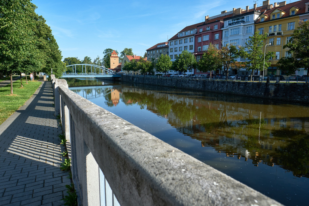 Blick auf den Festungsturm Eiserne Jungfrau | Budweis, Tschechoslowakei - June 16, 2022: Blick auf den Festungsturm Eiserne Jungfrau - Realisiert mit Pictrs.com