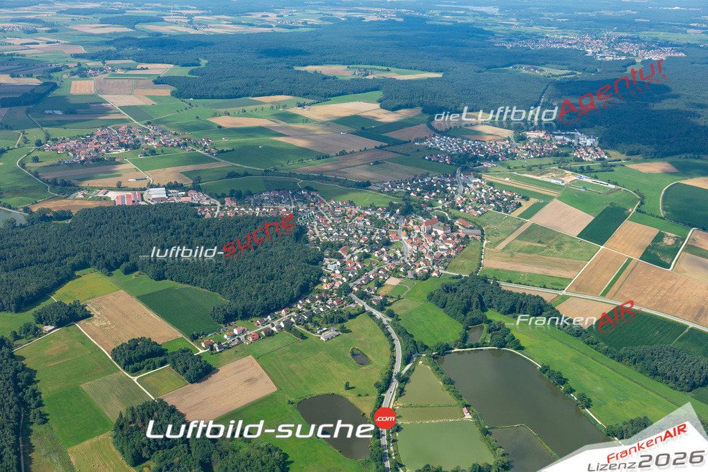 Die Luftaufnahme Seligenporten - Pyrbaum wurde 2017 mittels Flugzeug (keine Drohne) erstellt. Perfekte Schärfe und Druck- Auflösung- Garantiert!