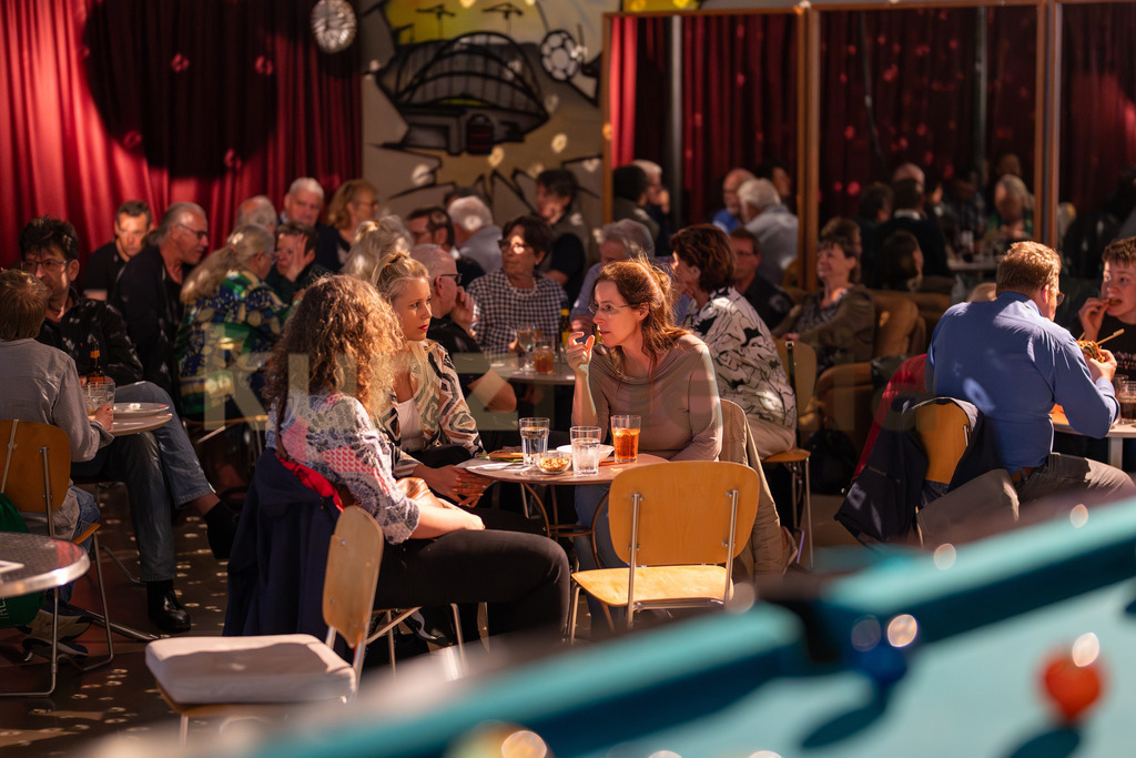 2_Abschalt Bar Paradiso - Dänu Siegrist_kunzmedia.ch | OnlineShop für Bilder kunzmedia.ch