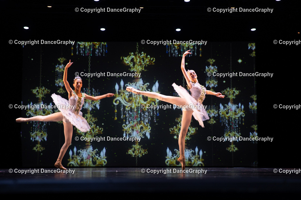 GPHY5828 | DanceGraphy - Realisiert mit Pictrs.com