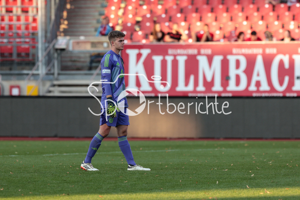 1. FC Nürnberg II - FC Bayern Amateure | im Bild Benjamin BALLIS (FCB #1) / Freisteller / Einzelfoto