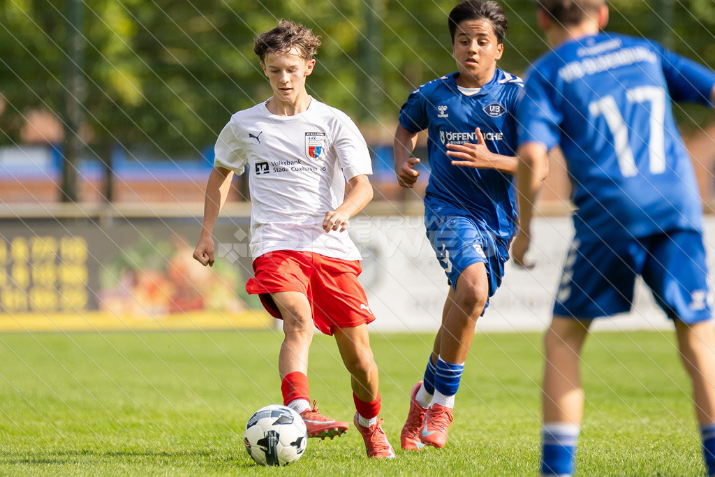 20250920_Picselweb-Fotografie_1R3_1283 | JFV D/A &amp; Stade - VfB Oldenburg0:1 VfB no70:2 VfB no70:3 VfB JFV Eigentor0:4 VfB no70:5 VfB no71:5 JFV no3 Jaric Jimenez-Voss2:5 JFV no9 Janko Sylvester3:5 JFV no16 Damian Elias Mihro Burekovic - Realisiert mit Pictrs.com