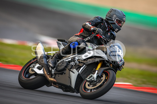 0573-250723NR-007_573 | Deine Full-Service-Agentur für ✔️Videoproduktionen und ✔️Motorsportfotografie Jetzt Angebot anfragen!