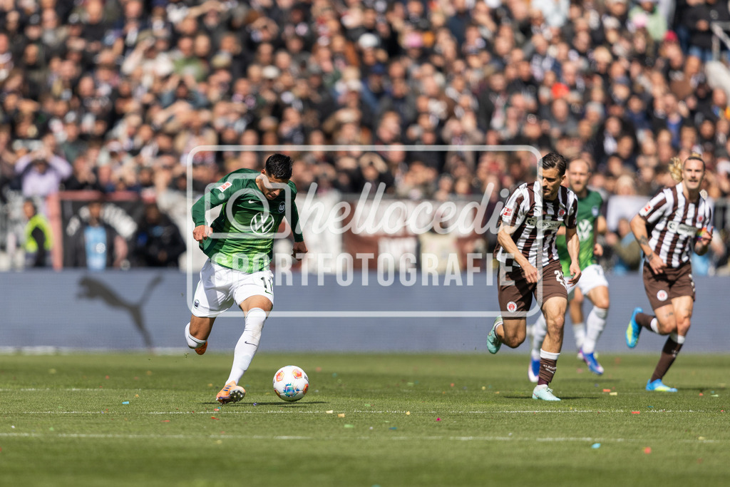 Fußball I Männer I Saison 2025-2026 I Bundesliga I FC St. Pauli - VfL Wolfsburg I 12845 | realhellocedii - Realisiert mit Pictrs.com