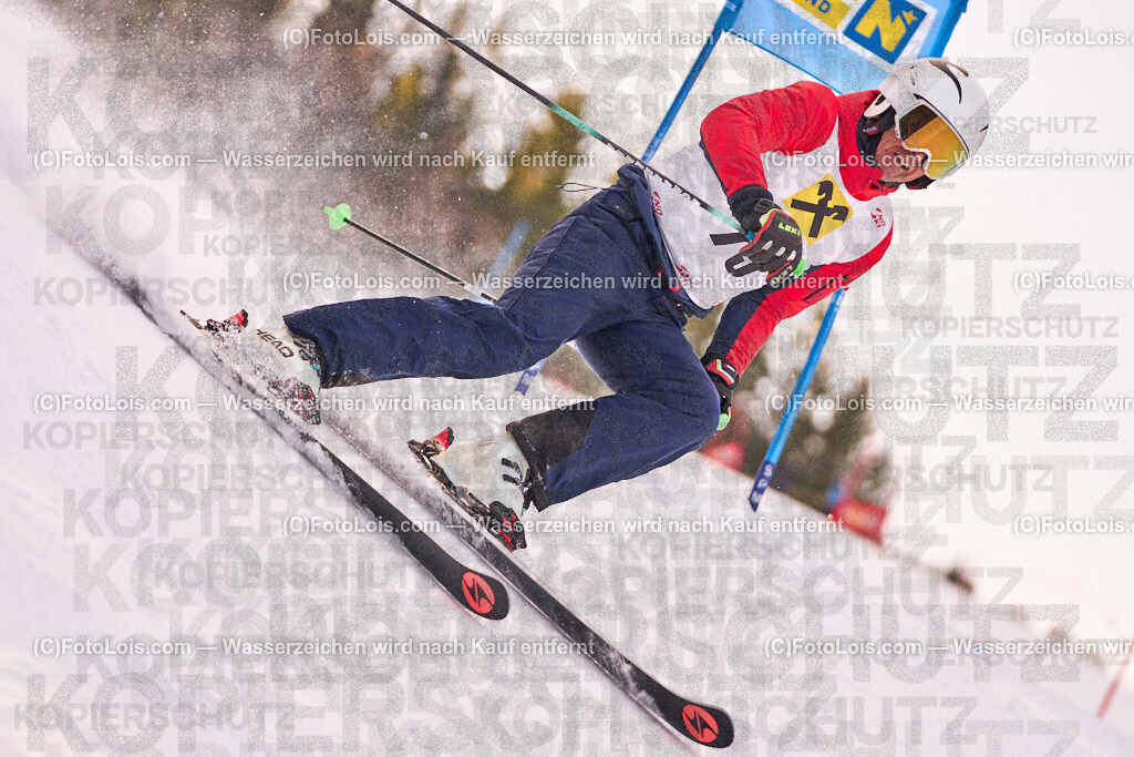 ALP1045_MastersCup-RTL-II_LKHF_Rohrweck Herbert | NÖ Raiffeisen MastersCup, Jugend - Damen - Herren, Riesentorlauf-Rennen 2 auf der Fuchswaldpiste in Lackenhof am Ötscher, durchführender Verein: Schiklub Lackenhof, So 9. Februar 2025.