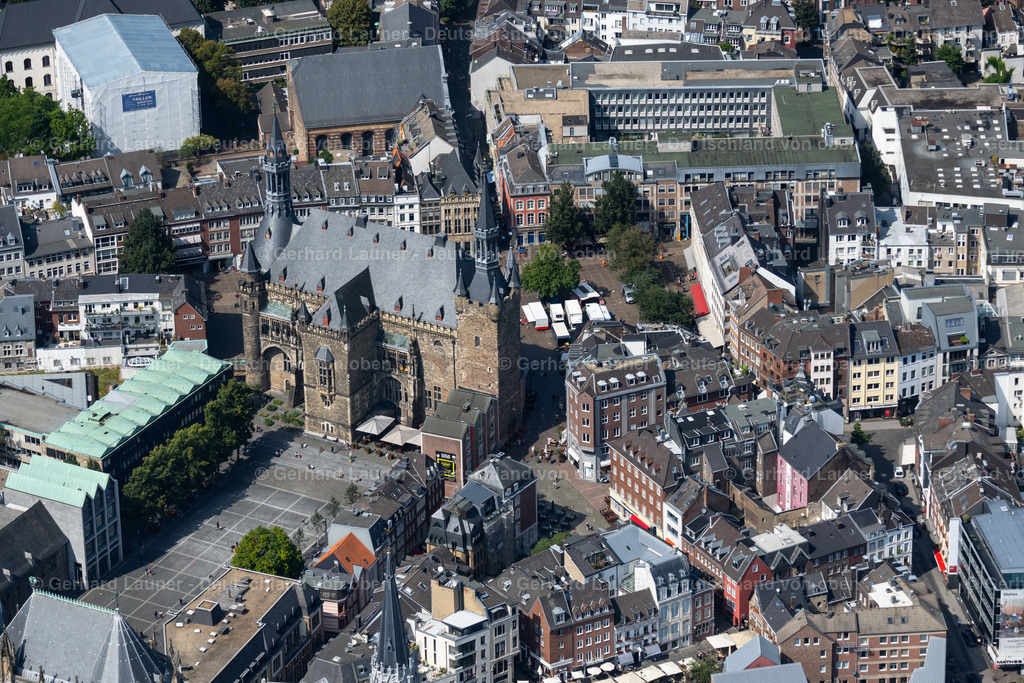4049066 | gotisches Rathaus Aachener, neben dem Dom das markanteste Bauwerk im historischen Stadtkern von Aachen