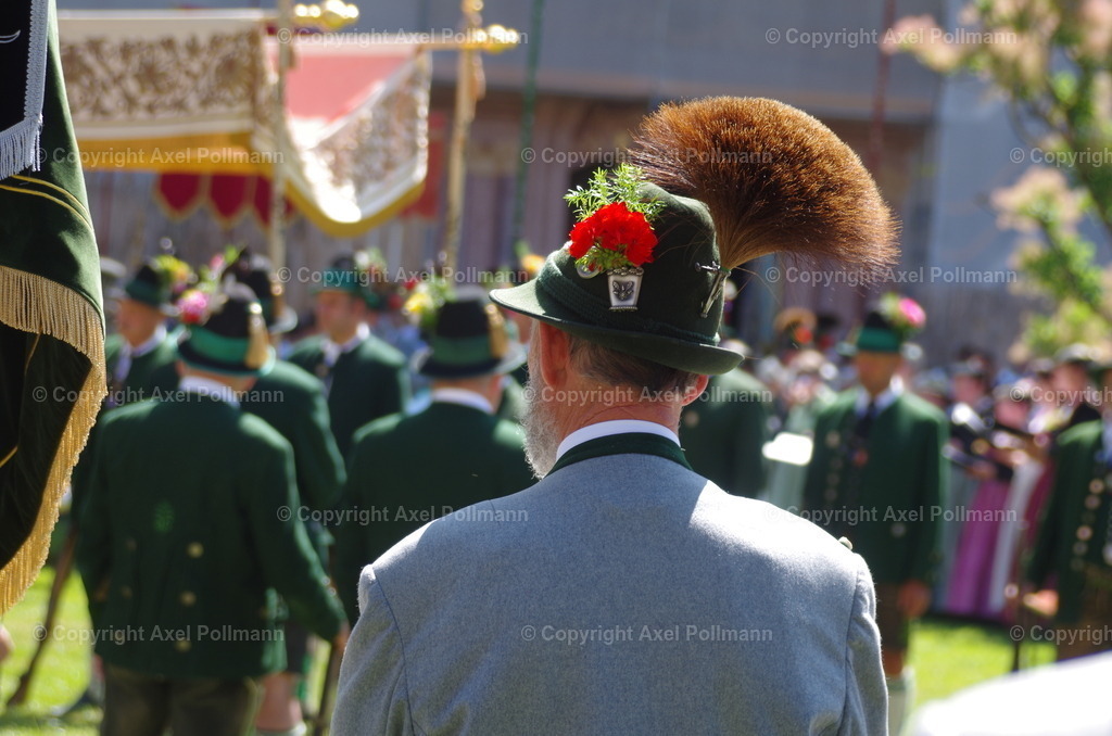 IMGP6702 | fotografiert von Axel PollmannLeonhardi Wallfahrt Benediktbeuern und Murnau, Fronleichnam, Fasching, Landschaft im Loisachtal und Benediktbeuern  - Realisiert mit Pictrs.com