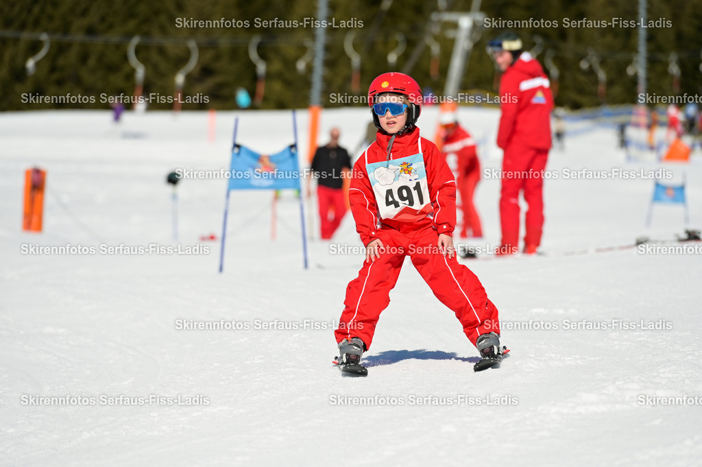 SRF_27.02.2026_406 | Skirennfotos,Serfaus,Fiss,Ladis,Kinderskirennen,Winter,Tirol,Oberland,skirace,SFL,feelfree,weil wir's genießen,ski,Ski,skifahren,Sonnenplateau, - Realisiert mit Pictrs.com