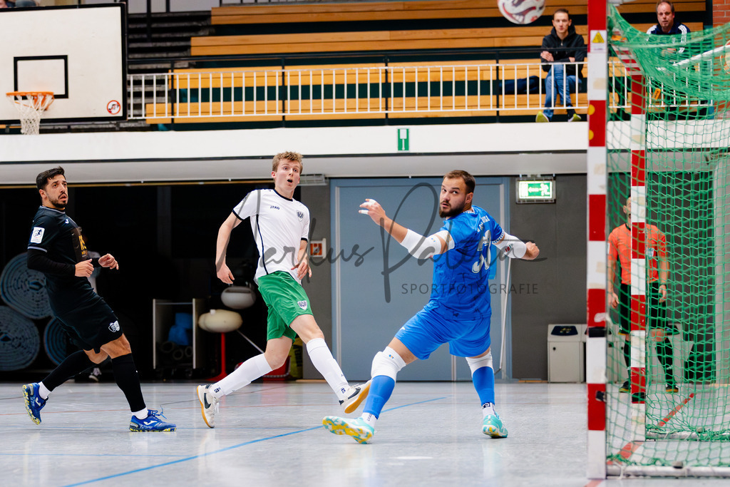Futsal-Bundesliga, Saison 2025/2026, 9. Spieltag: SC Preußen Münster - YB Balkan Pfarrkirchen | Futsal-Bundesliga, Saison 2025/2026, 9. Spieltag, SC Preußen Münster empfängt YB Balkan Pfarrkirchen in der Universitäts-Sporthalle in Münster. Foto: sportfotografie.ms | Markus Paletta - Realisiert mit Pictrs.com