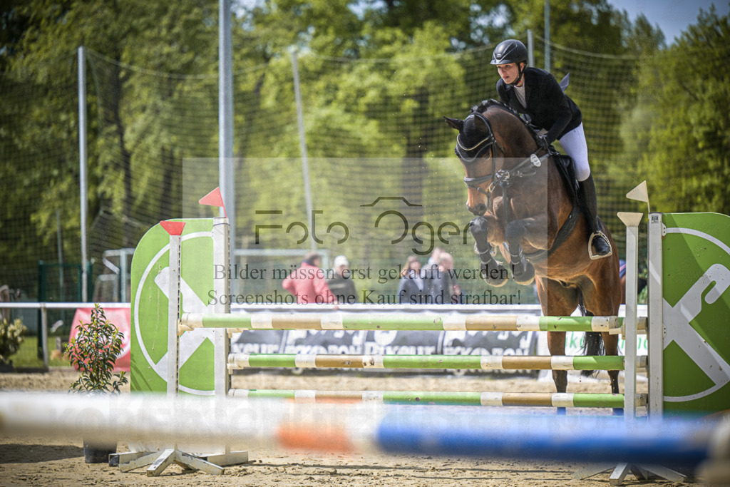 DOS_7787 | Entdecke hochwertige Reitturnierfotos von Foto Oger. Professionell, emotional und authentisch – jetzt Lieblingsmomente im Shop bestellen.Deutschlandweite Turnierfotografie. - Realisiert mit Pictrs.com