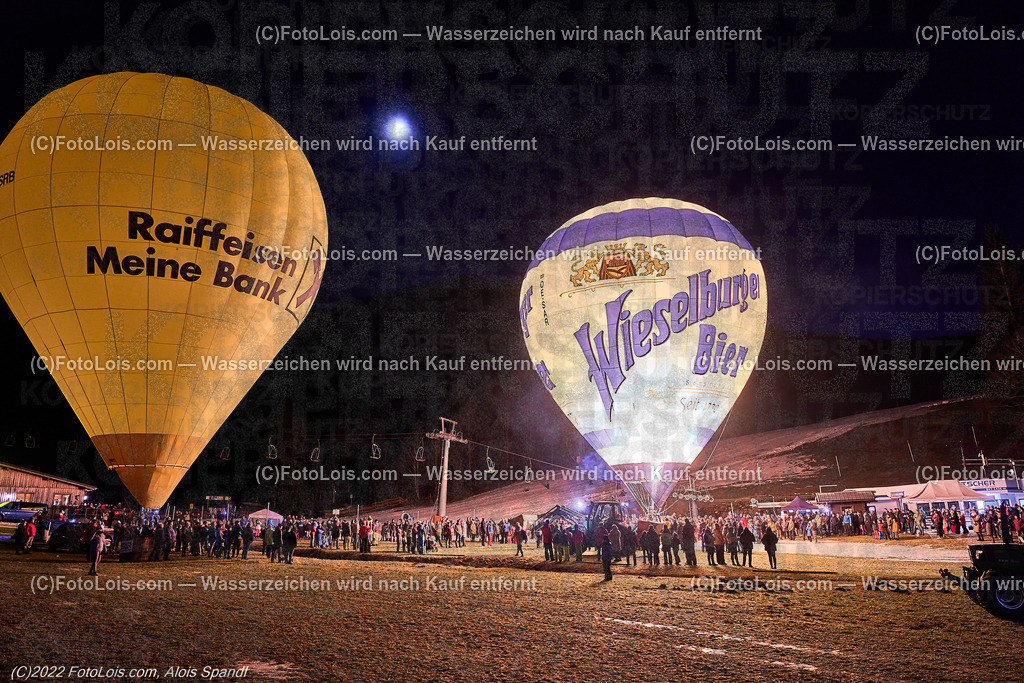 ALP0303_Nacht der Ballone_Lackenhof | (C)FotoLois.com, Alois Spandl, 'Nacht der Ballone' des Ballonclub ÖTSCHERLAND in Lackenhof/Weitental, gemeinsame Veranstaltung mit Tourismusverband ÖTSCHER, Mi 28. Dezember 2022.