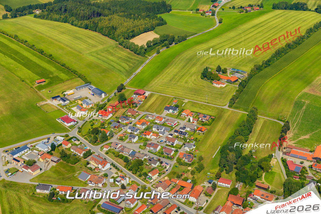 Luftaufnahme von Eppenschlag Vs Google Maps- Die Luftaufnahme wurde 2025 vom UL-Flugzeug heraus erstellt ( keine Drohne ) - Hochauflösende Luftaufnahme - für professionelle Ausdrucke geeignet. Die Geschenkidee !Mit Lizenz und Bildrechte bestellbar