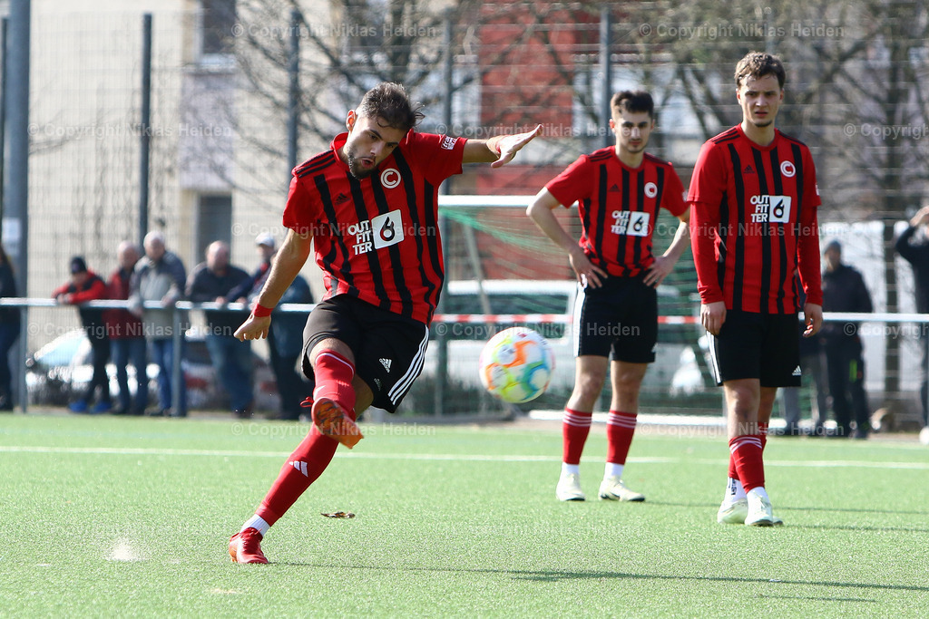 NH_Concordia_DuenebergerSV_OberligaHamburg_03032024 | #18 Arbes Tahirsylaj (Concordia) trifft per Freistoß zum 1:0.

Oberliga Hamburg I 26. Spieltag  I 03.03.2024