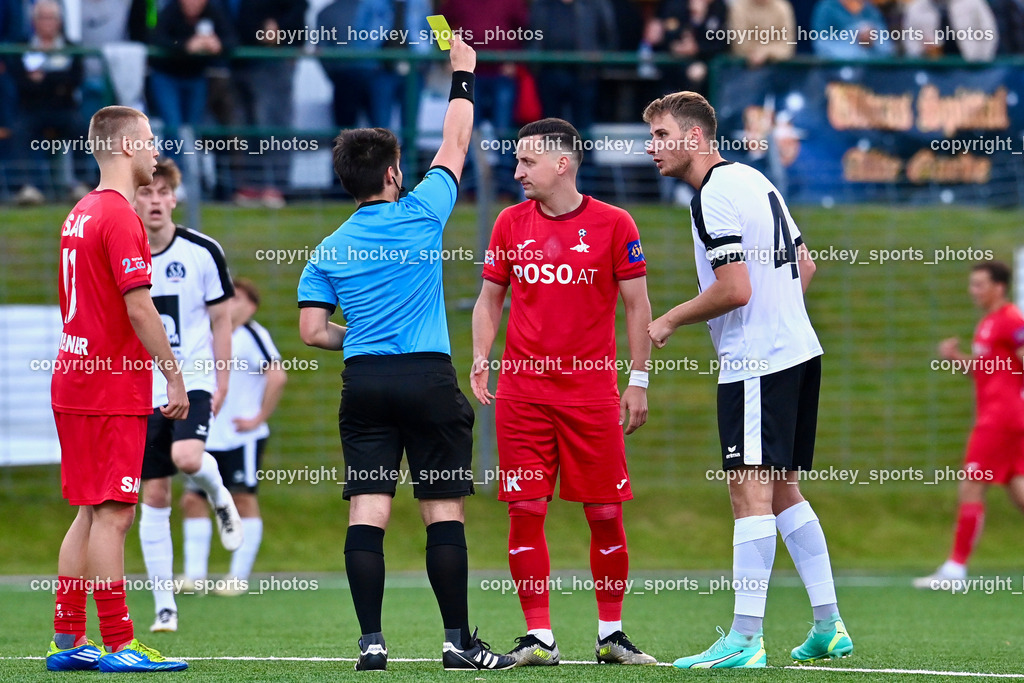 SV Spittal vs. SAK | Gelbe Karte, #13 Fabian Griesebner SAK, Mathias Bodner Referee, #11 Enes Brdjanovic SAK, #4 Thomas Walker SV Spittal, SV Spittal vs. SAK, SV Spittal vs. SAK am 24.05.2024 in Spittal an der Drau (Goldeck Stadion), Austria, (Photo by Bernd Stefan)