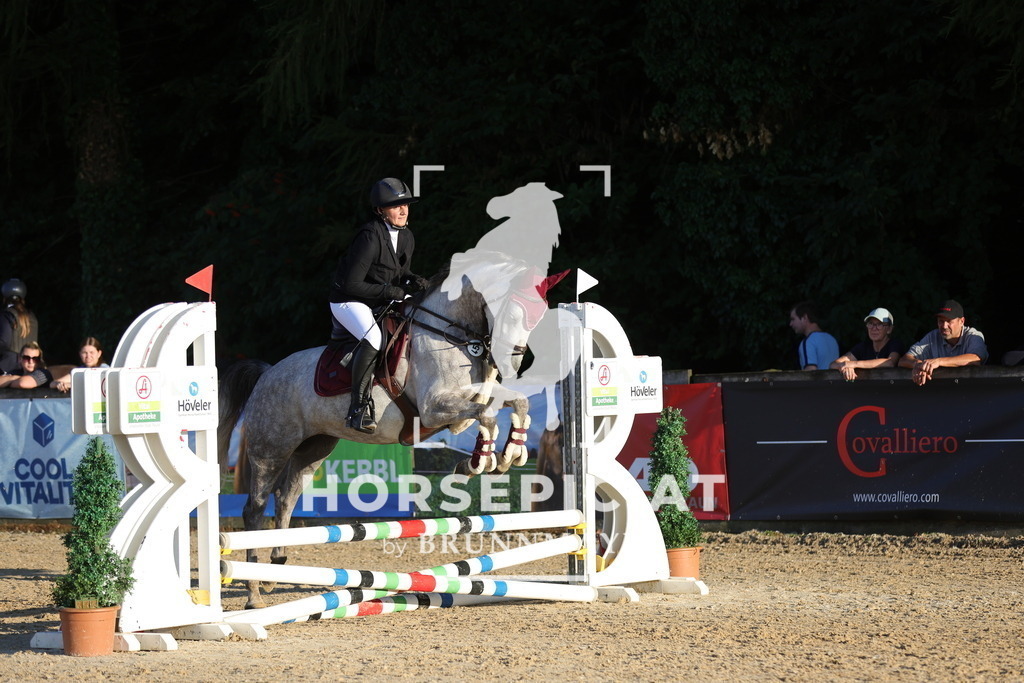 0P6A6742 | Willkommen bei Brunnmayr - Design & Fotografie – Ihrem Spezialisten für Reitturniere und Pferdeveranstaltungen in Oberösterreich, Salzburg und Bayern! Seit über 17 Jahren sind wir leidenschaftlich dabei.