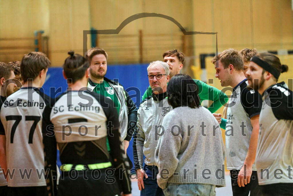 2023-01-21_065_SpVgg_Altenerding_gegen_SC_Eching | Erding, Deutschland, 21.01.2023:
Handball, Bezirksoberliga Männer 2022 / 2023, 12. Spieltag, SpVgg Altenerding gegen SC Eching, Endergebnis: 29:34

Trainer Thomas Gentgen (SC Eching), Petra Gerber (SC Eching)

Foto: Christian Riedel / fotografie-riedel.net