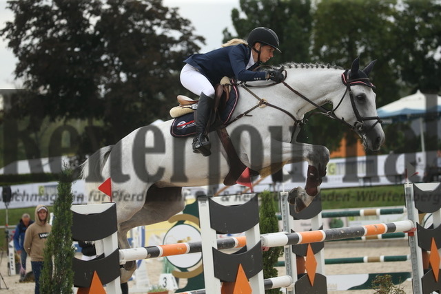 Durmersheim_2022_Prfg.Nr.04_Zwei-Phasen-Springen_Kl.S_Stefanie Herhalt_Pep for Air (2) | Alle Fotos der Reiterjournal Fotografin Doris Matthaes im Reiterjournal Online-Fotoshop. - Realisiert mit Pictrs.com
