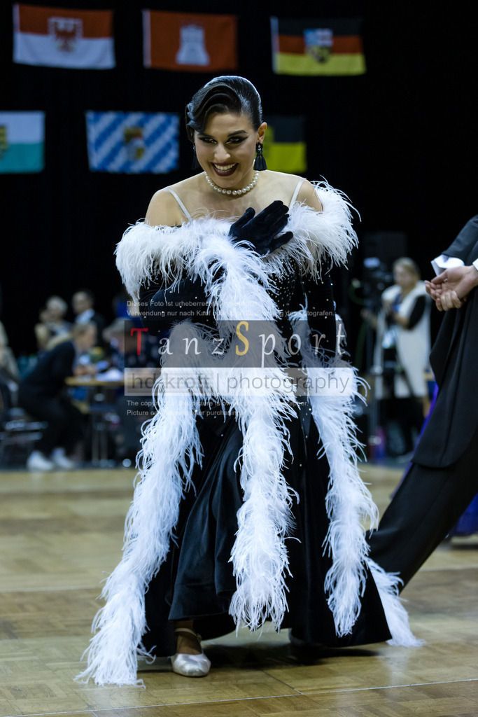 20241102_DC_HGR_Std_08967 | Tanzsportbilder, Standardtanz, Lateintanz, WDSF, DTV, LTVB, dancecomp, goc, hessen tanzt, blaues band der spree, walzer, tango, wiener walzer, slowfox, quickstepp, samba, rumba, cha-cha-cha, paso doble. jive, hd-kroft photography, turniertanzsport