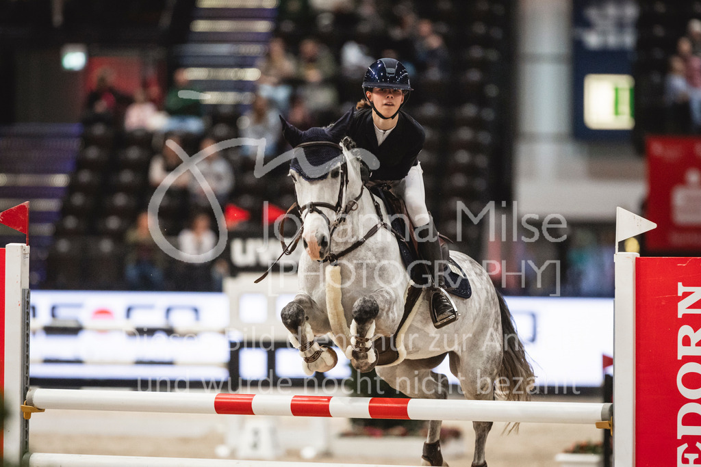 240119_Leipzig_PonyTrophy-578 | Deine schönsten Turniermomente als professionelle Fotos! Entdecke hochwertige Pferdesport-Fotografie im Online-Shop. Jetzt Fotos finden & bestellen!