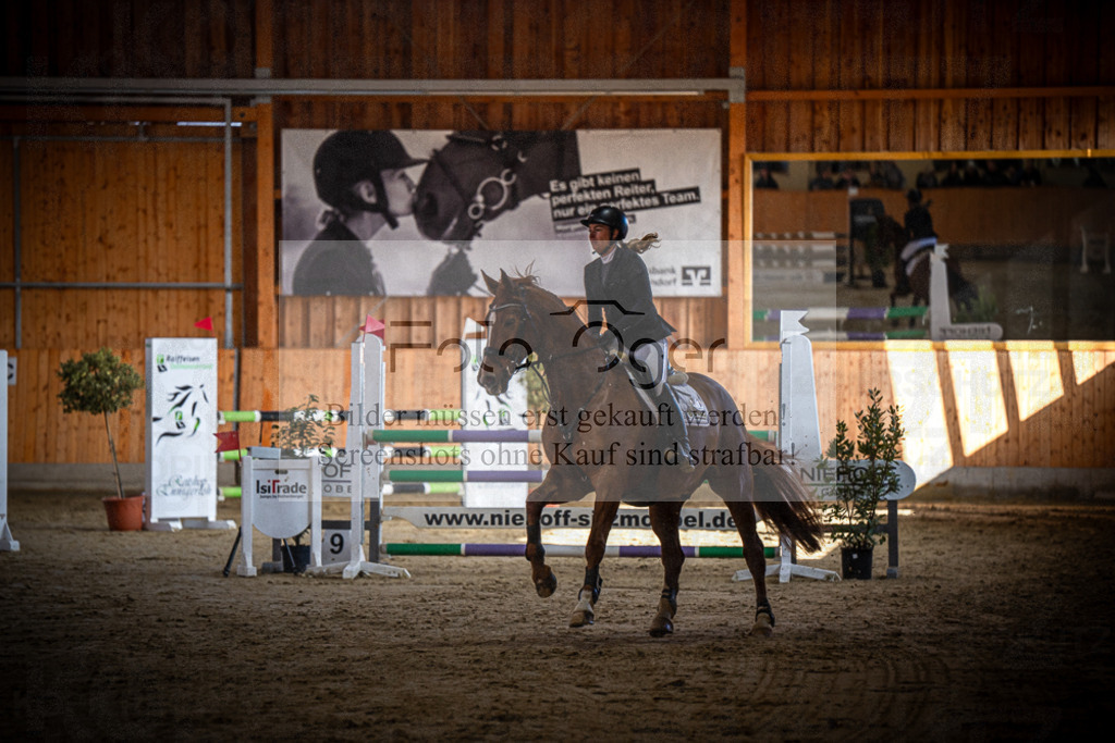 DOS_0298 | Entdecke hochwertige Reitturnierfotos von Foto Oger. Professionell, emotional und authentisch – jetzt Lieblingsmomente im Shop bestellen.Deutschlandweite Turnierfotografie. - Realisiert mit Pictrs.com