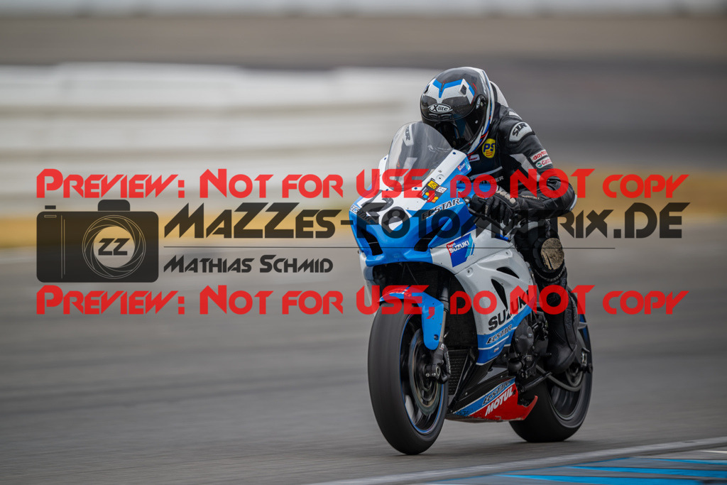 MaZZes-Fotomatrix-20260809-575698 | R1