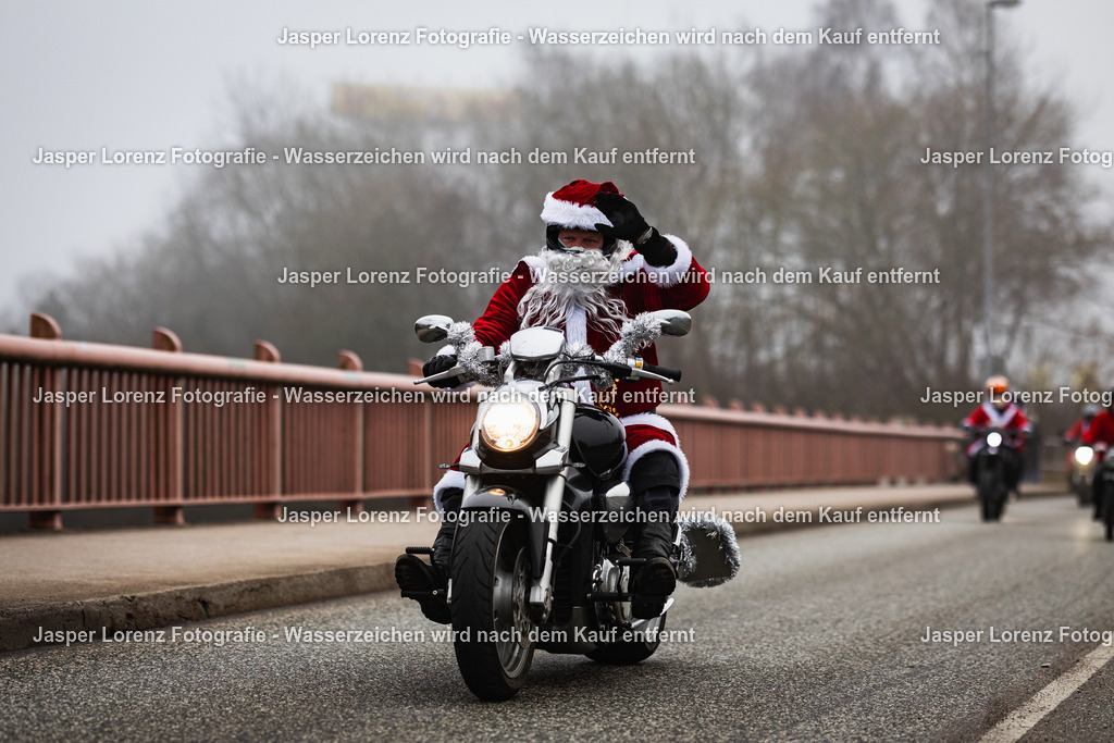 X-Mas Ride I Kiel I 2025 | Jasper Lorenz Fotografie - Realisiert mit Pictrs.com