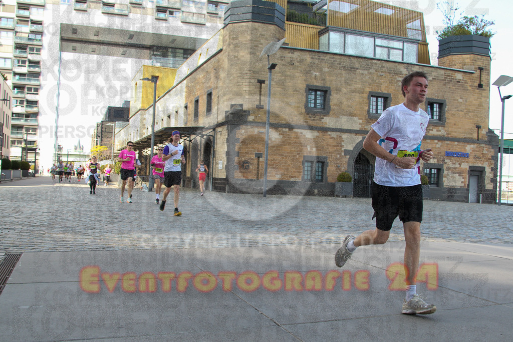 250920_1458_EV4_7726 | Sportfotografie im Rhein-Sieg Kreis, Köln, Bonn, NRW, Rheinland Pfalz, Hessen, etc. Unser Tätigkeitsfeld umfasst den Laufsport vom Volkslauf über den Marathon, Duathlon, Triathon bis zum Ultralauf wie Kölnpfad Ultra oder Schindertrail.