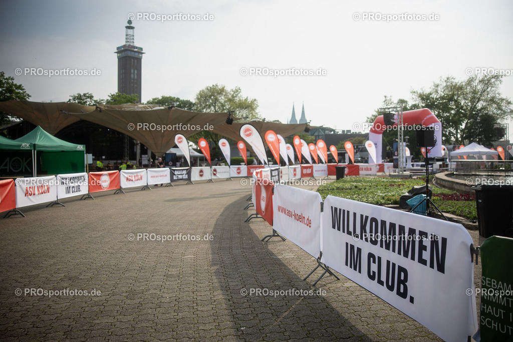 21. ASV Nachtlauf; Koeln, 08.05.24 | Impressionen vom 21. ASV Nachtlauf am 08.05.24 am Tanzbrunnen in Koeln. Foto: BEAUTIFUL SPORTS/Axel Kohring