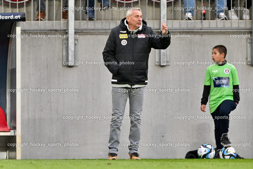 Austria Klagenfurt vs. FC Red Bull Salzburg | Headcoach Austria Klagenfurt Peter PacultAustria Klagenfurt vs. FC Red Bull Salzburg, Austria Klagenfurt vs. FC Red Bull Salzburg am 24.04.2024 in Klagenfurt (Wörthersee Stadion ), Austria, (Photo by Bernd Stefan)