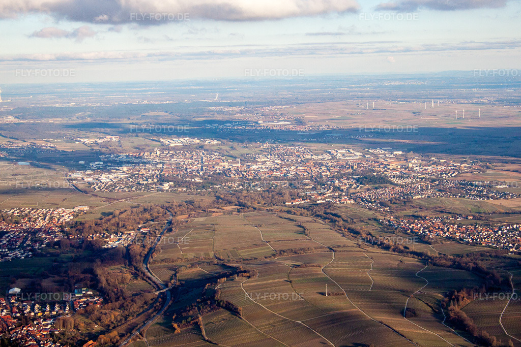 Luftbild: Landau von Westen in Landau in der Pfalz im Bundesland Rheinland-Pfalz in Deutschland. Foto: IMG_62159.jpg vom 23.02.2014 durch Werner Riehm/FLY-FOTO.de