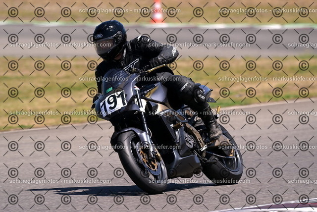 26bt04-1264 | markuskiefer.com - Realisiert mit Pictrs.com