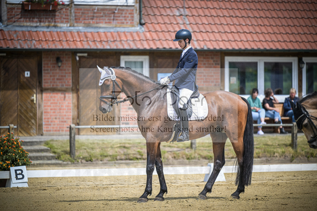 DOS_0272 | Entdecke hochwertige Reitturnierfotos von Foto Oger. Professionell, emotional und authentisch – jetzt Lieblingsmomente im Shop bestellen.Deutschlandweite Turnierfotografie. - Realisiert mit Pictrs.com