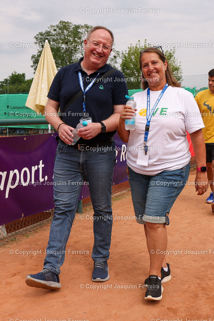 2024.07.20TennisFinaleDa_0167 Kopie | Darmstadt am 21. Juli 2024 xJFAx  48. Internationalen Damen-Tennisturnier des TCB 2000 Darmstadt Finale Angela FITA BOLUDA (ESP) vs Victoria MBOKO (CAN) Bild: v. li. - Realisiert mit Pictrs.com
