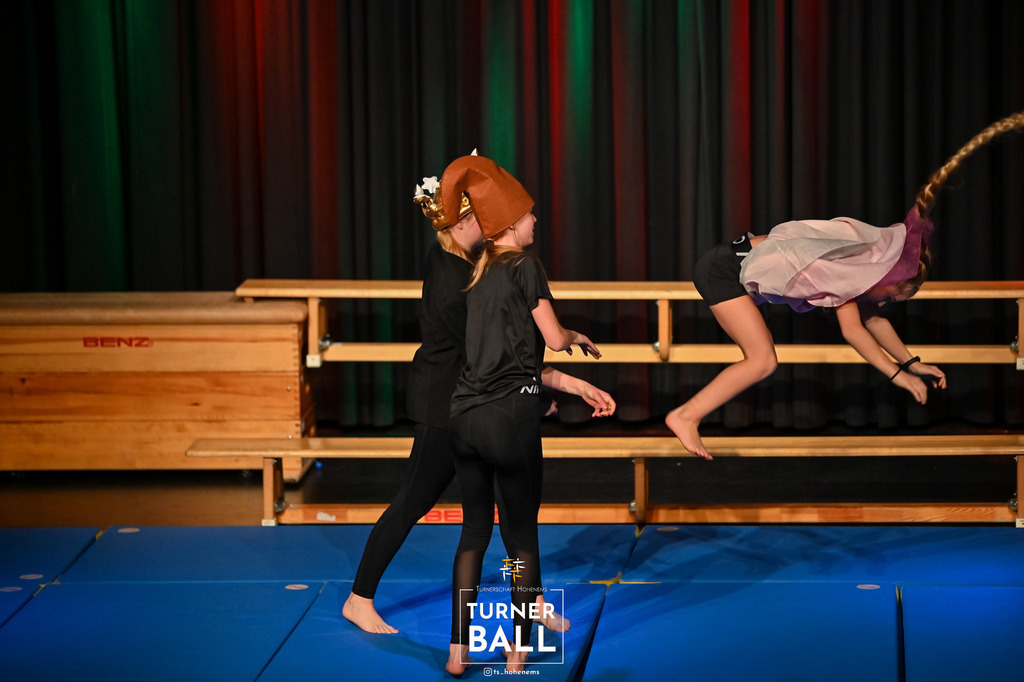 DSC_8704 | "Fussifoto.com – Ihr Ansprechpartner für hochwertige Fotografie! Entdecken Sie kreative Bilder und professionelle Dienstleistungen. Kontaktieren Sie uns für Ihre Projekte!"