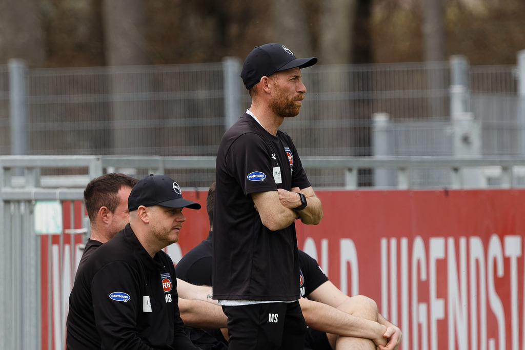 FCHOFK_260418_6-62 | 1.FC Heidenheim 1846 vs. Offenbacher Kickers, Fußball, U17, B-Junioren, NWL, U17-DFB-Nachwusliga, 2025/2026, 10. Spieltag, 18.04.2026 in Heidenheim, Walter-Birkhold-Jugendstadion (Foto: Michael Bulling) - Realisiert mit Pictrs.com
