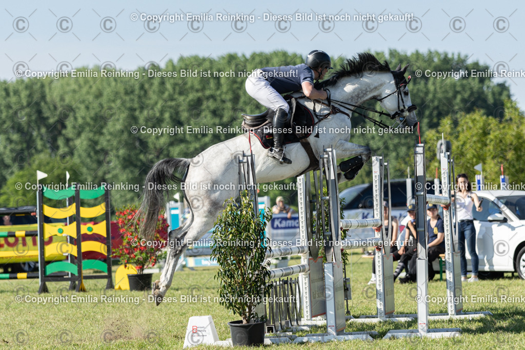 CL5A5922 | Emilia Reinking Fotografie - Realisiert mit Pictrs.com