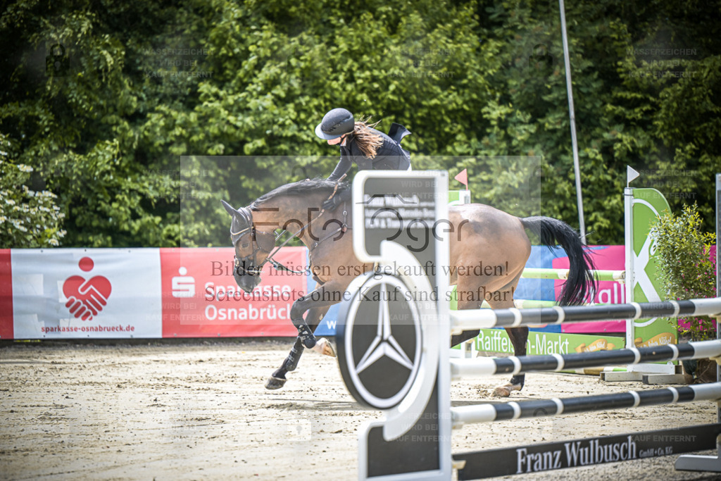 DOS_3402 | Entdecke hochwertige Reitturnierfotos von Foto Oger. Professionell, emotional und authentisch – jetzt Lieblingsmomente im Shop bestellen. - Realisiert mit Pictrs.com