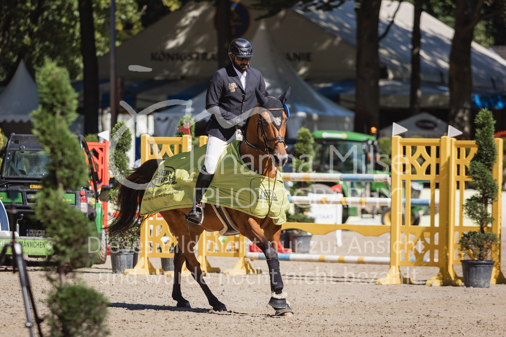 230908_OWLCh_MediumTour-235 | Deine schönsten Turniermomente als professionelle Fotos! Entdecke hochwertige Pferdesport-Fotografie im Online-Shop. Jetzt Fotos finden & bestellen!