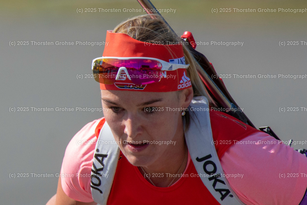 Deutsche Meisterschaften Biathlon 2018 | Deutsche Meisterschaften Biathlon 2018, Massenstart Frauen am 15.09.2018 in der DKB SKI ARENA in Oberhof, (Deutschland)

Bild: Denise Herrmann vom WSC Erzgebirge Oberwiesenthal /BwFb (1) - Realisiert mit Pictrs.com