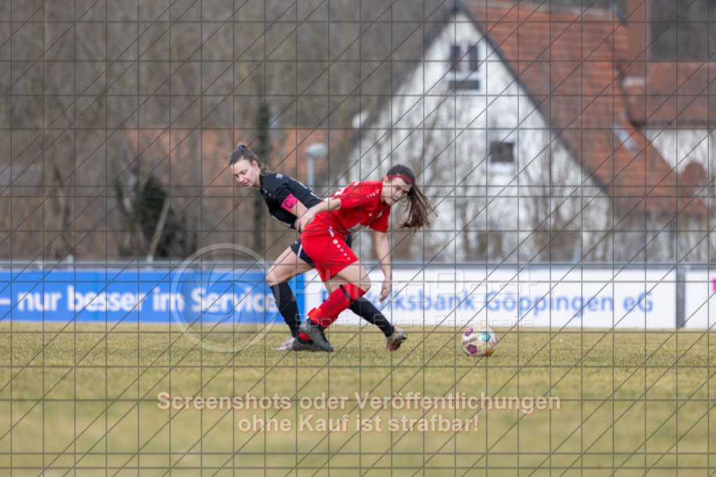 20250223_133638_0274 | #,1.FC Donzdorf (rot) vs. TSV Tettnang (schwarz), Fussball, Frauen-WFV-Pokal Achtelfinale, Saison 2024/2025, Rasenplatz Lautertal Stadion, Süßener Straße 16, 73072 Donzdorf, 23.02.2025 - 13:00 Uhr,Foto: PhotoPeet-Sportfotografie/Peter Harich