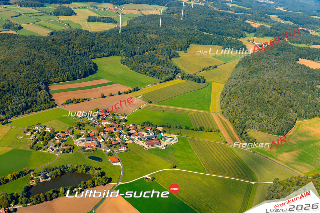 Wolfsfeld Kastl Bild- Das Luftbild wurde 2025 vom UL-Flugzeug heraus erstellt ( keine Drohne ) - Hochauflösende Luftaufnahme -Nicht vergleichbar mit Google Maps oder Satelittenbilder- Die Geschenkidee !Mit Lizenz und Bildrechte bestellbar