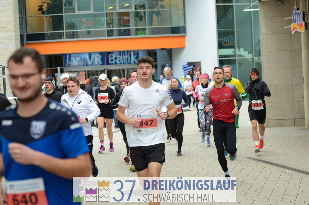 VR Bank Hauptlauf 10000m | 3 Koenigslauf 2023 - Realisiert mit Pictrs.com