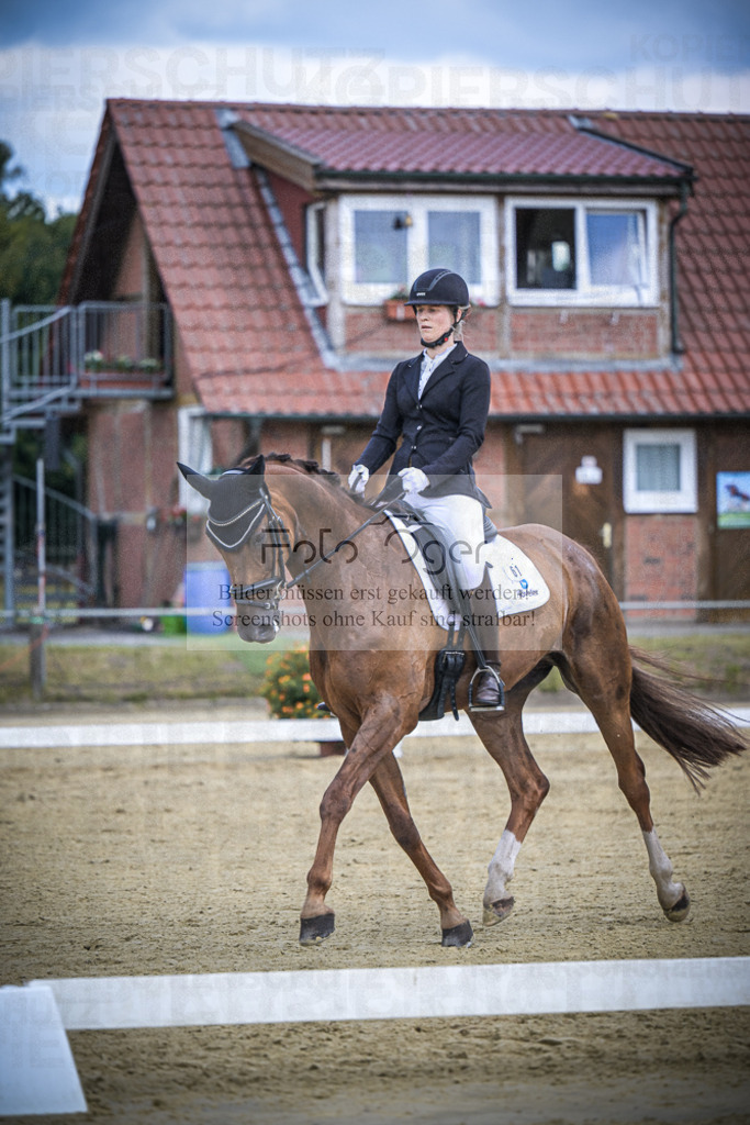DOS_4865 | Entdecke hochwertige Reitturnierfotos von Foto Oger. Professionell, emotional und authentisch – jetzt Lieblingsmomente im Shop bestellen.Deutschlandweite Turnierfotografie. - Realisiert mit Pictrs.com
