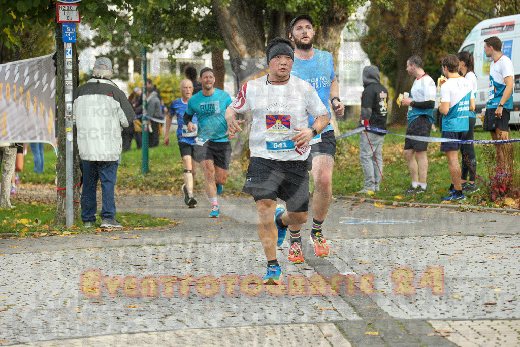 241020_1012_EX1_8158 | Sportfotografie im Rhein-Sieg Kreis, Köln, Bonn, NRW, Rheinland Pfalz, Hessen, etc. Unser Tätigkeitsfeld umfasst den Laufsport vom Volkslauf über den Marathon, Duathlon, Triathon bis zum Ultralauf wie Kölnpfad Ultra oder Schindertrail.